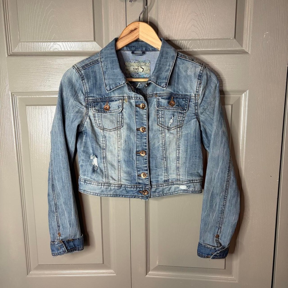YMI Jeans Womens Light Wash Distressed Cropped Denim Jacket Blue Small Y2K